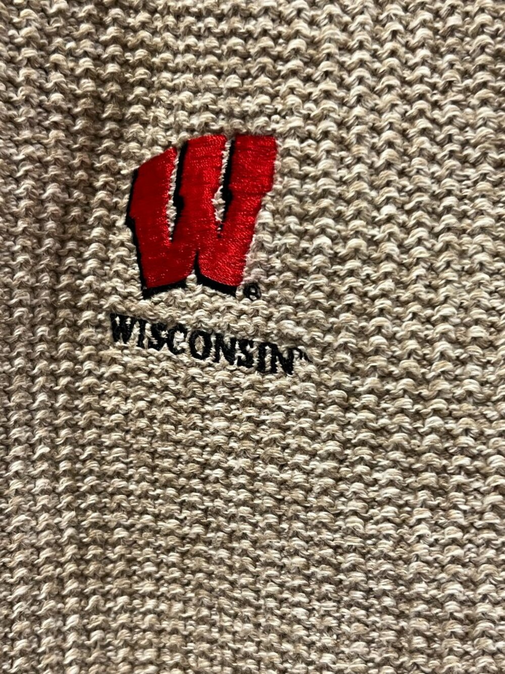 Vantage Club Collection Collegiate Vintage Knit Vest, UW-Madison, USA, Tan, M